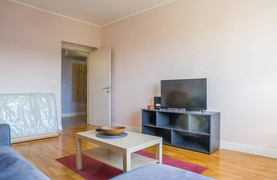 Alquiler de un espacioso apartamento de 2 habitaciones, 67 m², centro de la ciudad, Belgrado, Serbia
